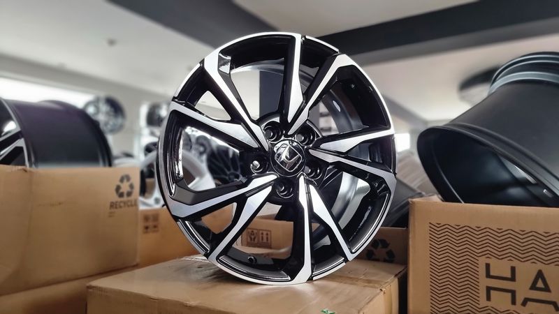 17цола HONDA 5x114.3/5х114.3 4бр