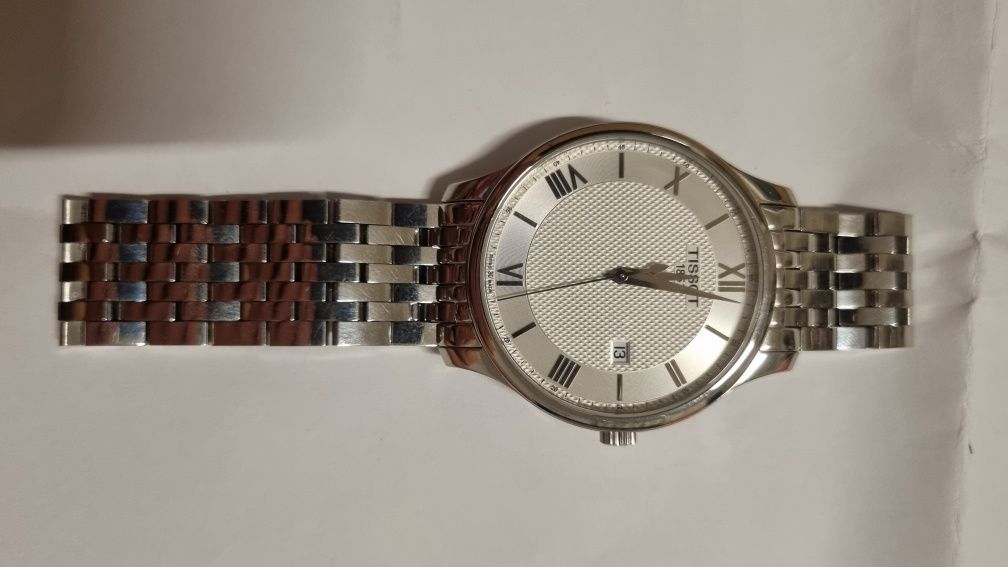 Vand ceas Tissot T-Classic 42mm