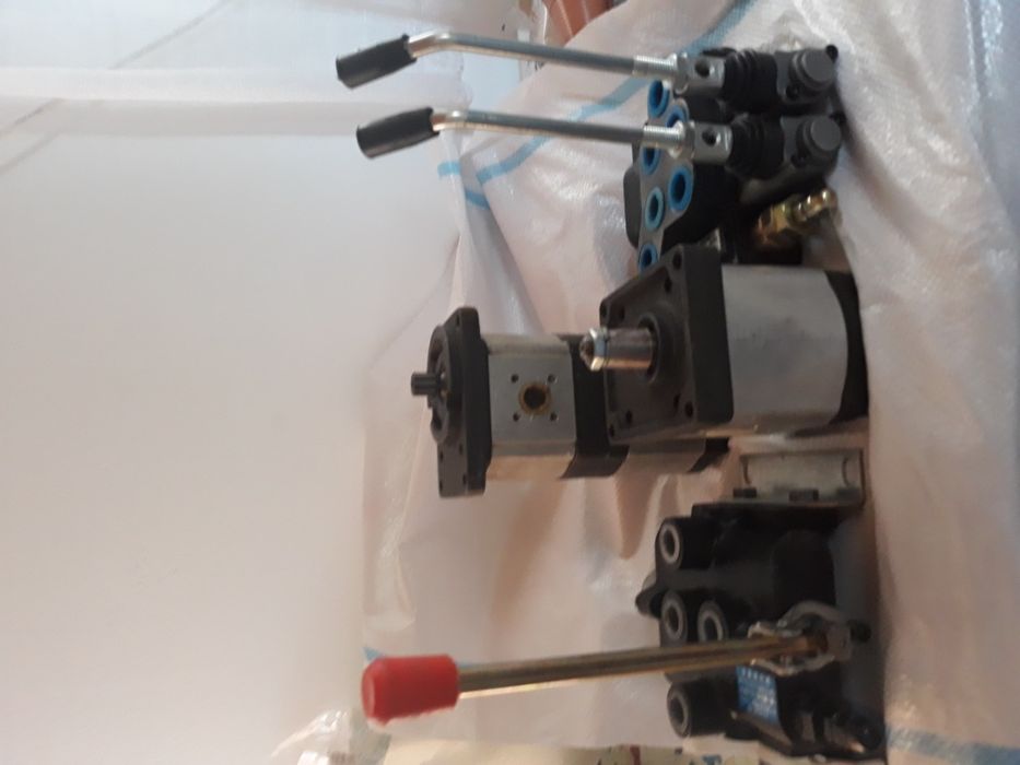 POMPE hidraulice noi