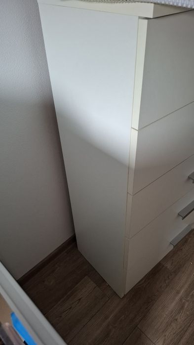 Vând birou, scaun birou, și comodă