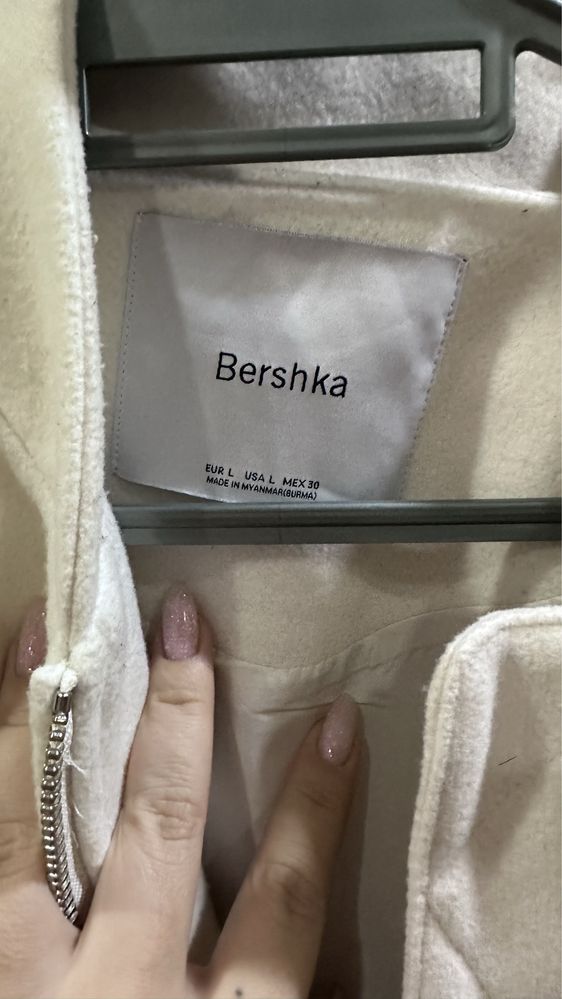 Бомбер пальто