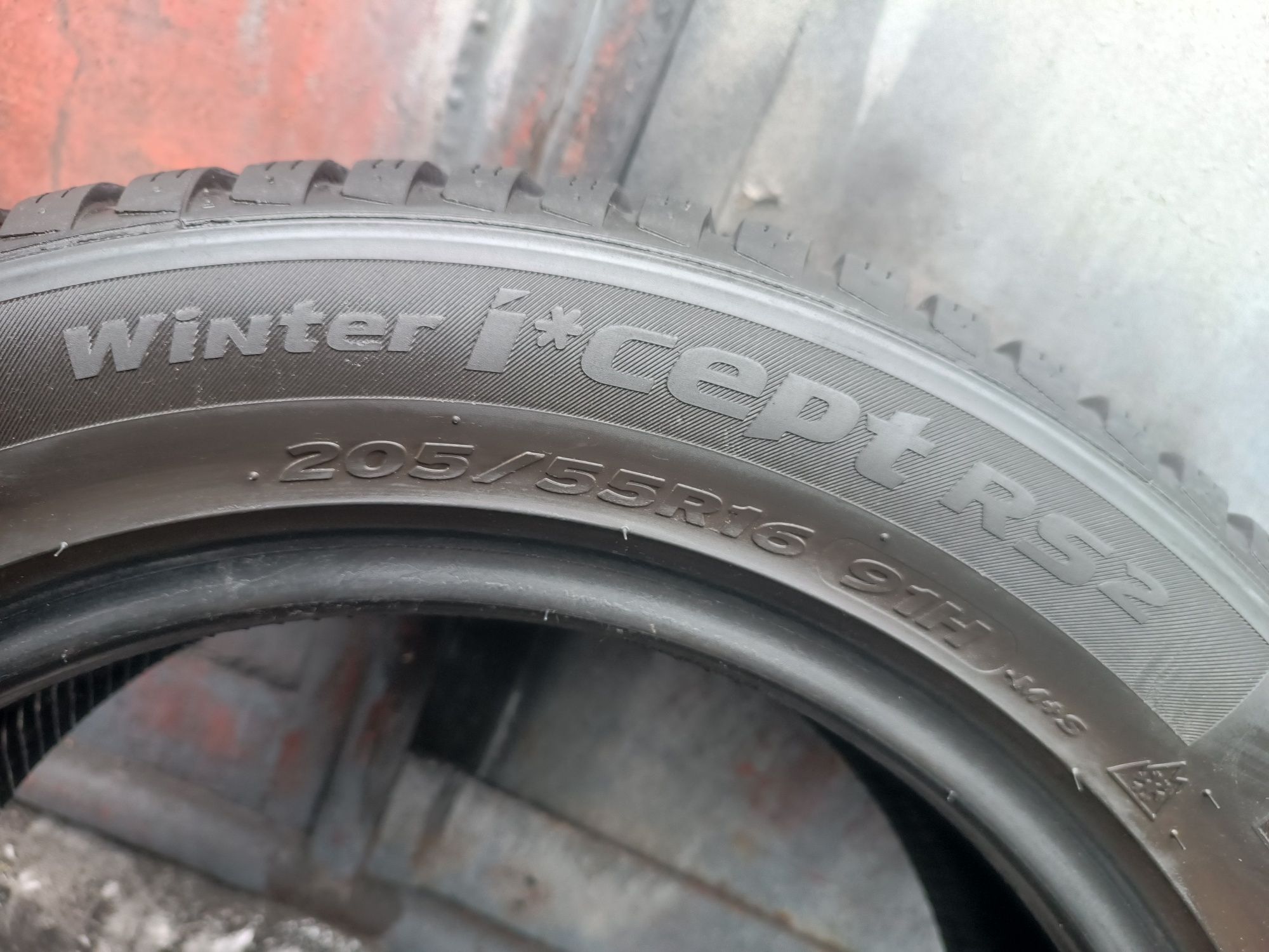 205/55/16 Hankook