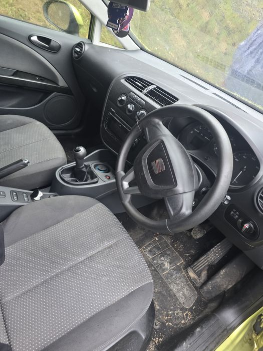 Seat Leon – Mașină funcțională! Vand complet sau dezmembrez