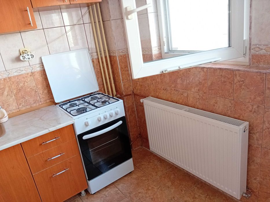 Închiriez garsonieră