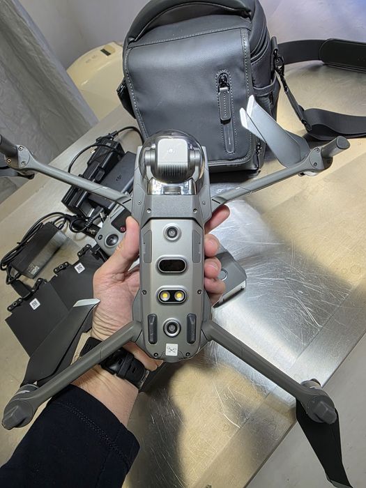 DJI Mavic 2 pro fly more combo