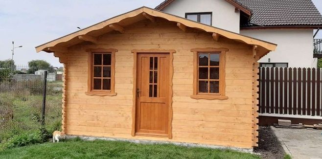 Cabane și căsuțe din lemn pe piloni