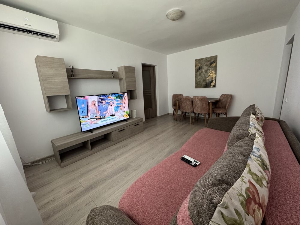 APARTAMENT de  INCHIRIAT  complet mobilat și utilat