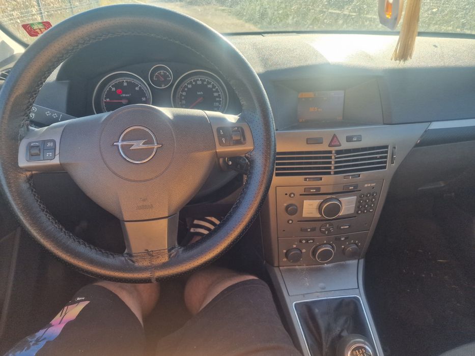 Dezmembrez opel astra h diferite motorizari