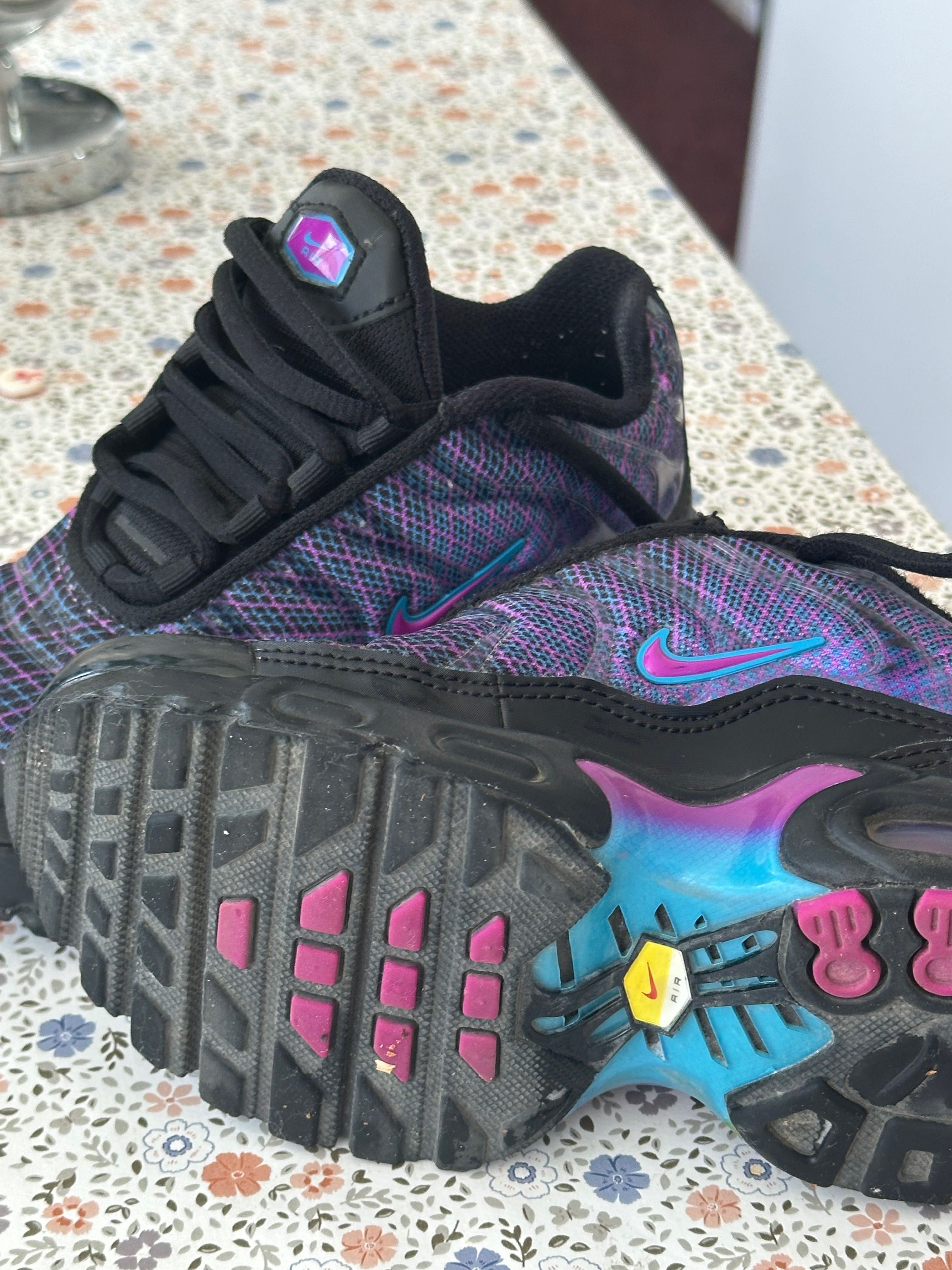 Adidasi Nike air TN