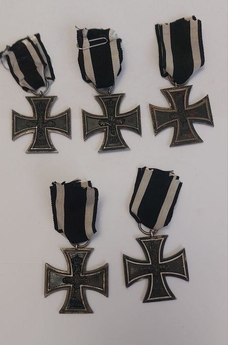 Crucea de Fier Germania EK2 ww1 cu marcaj pe inel.
Pret 650 lei / buca