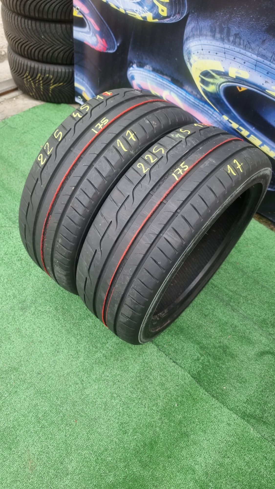 225.45.18 dunlop