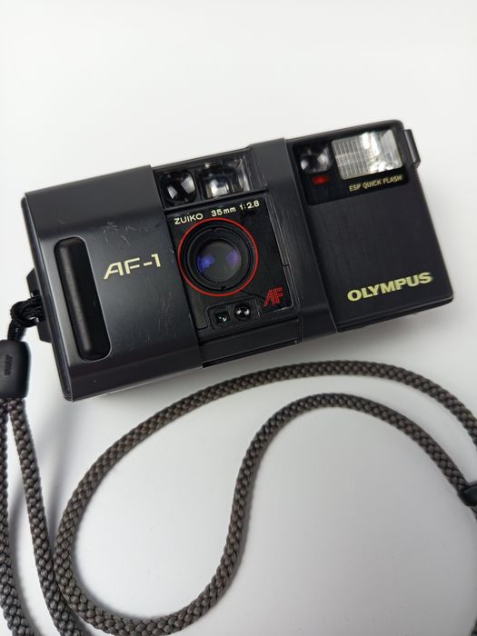 Olympus AF-1 / Minolta AF101 / Olympus µ[mju:] ZOOM 35-70

 Rare Vinta