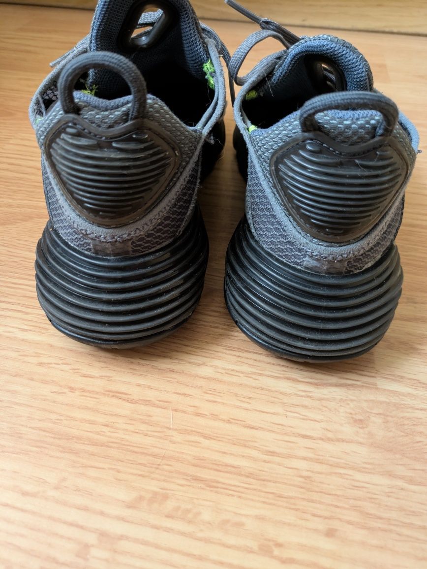 Adidași Nike Air Max 2090 38.5