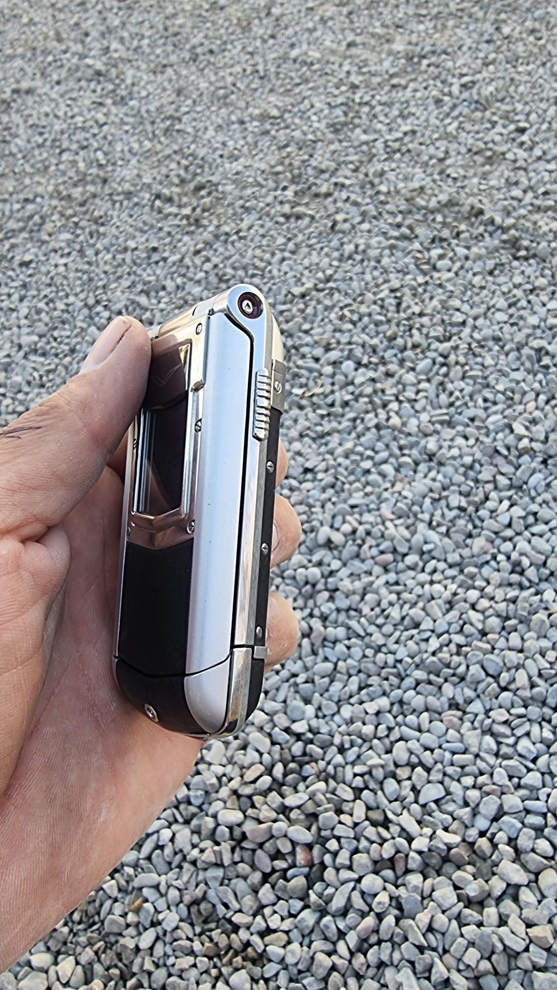 Vertu canstellation keramik.