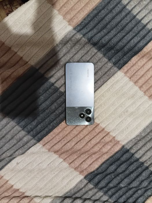 Телефон realme c50