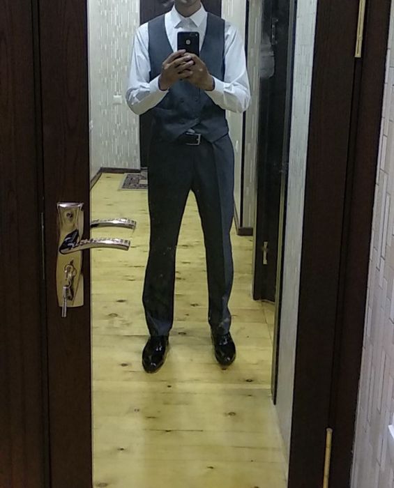 Костюм шим сотилади