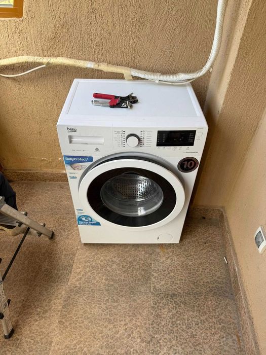 Мебели, пералня Beko и бойлер Eldom – отлично състояние!