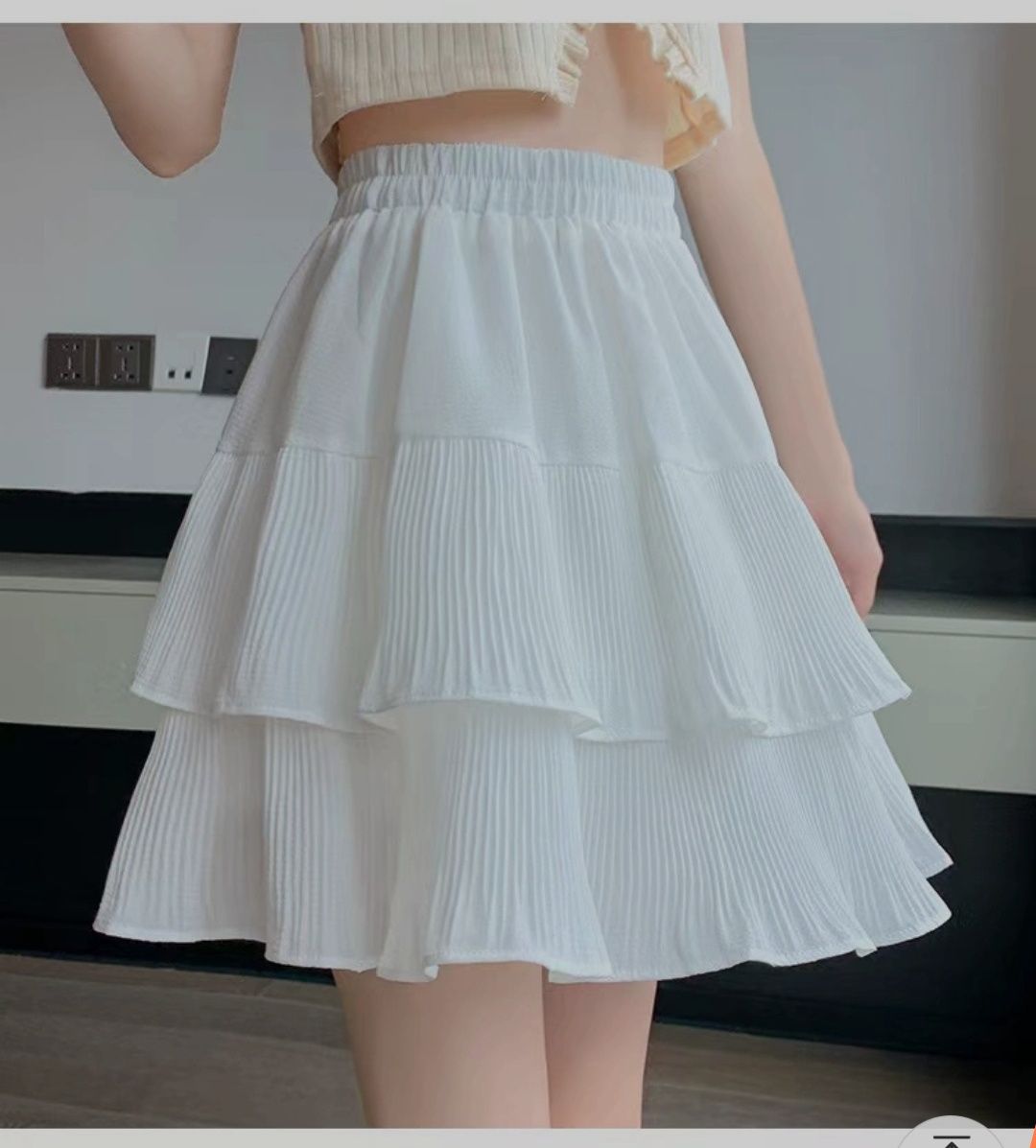 Белая юбка с высокой посадкой