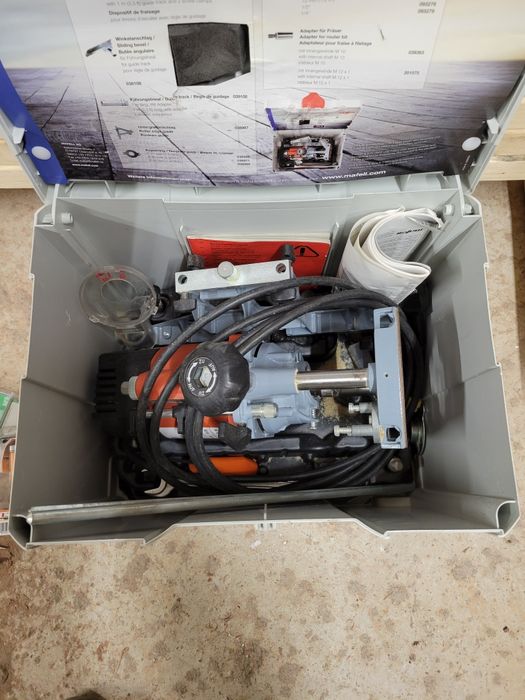 Mafell LO 65 Ec , stemuitor m3akita  7104L,strung lemn SL200
