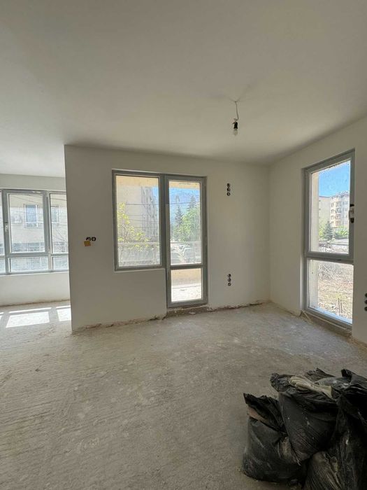 Продава се Двустаен апартамент в София, Манастирски ливади - 92 кв.м за 1903 €/кв.м - Снимка #1