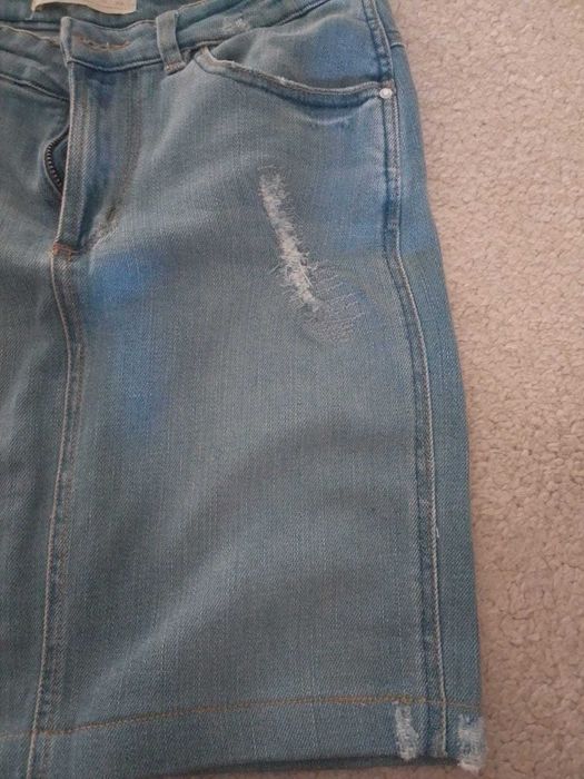 Fusta blugi Zara. Marimea S.