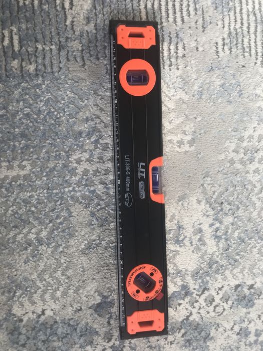 Уровень новый 40 см