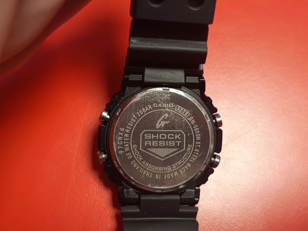 Casio GM-5600W нов