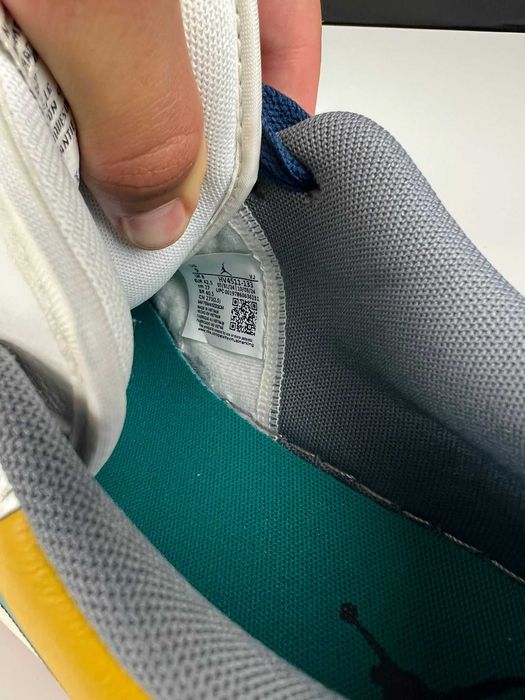 Jordan 1 Low Premium Sail Cashmere