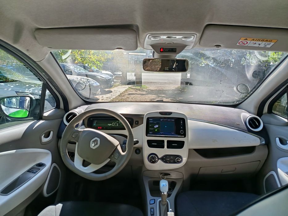 Inchiriez Renault Zoe pentru Food delivery