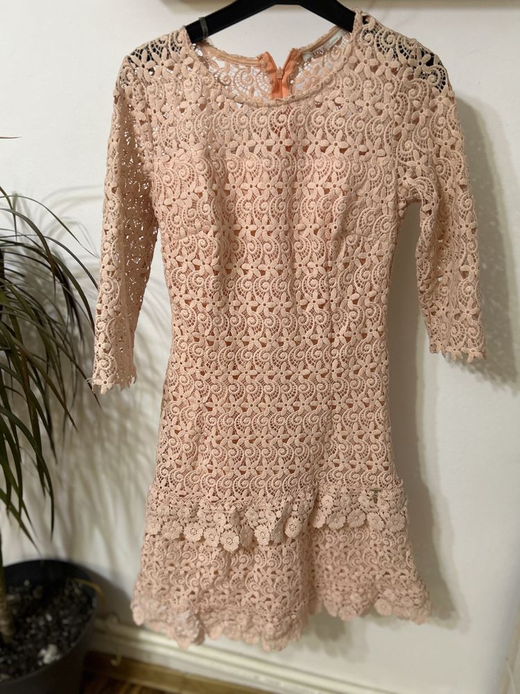 Rochie impletita deosebita