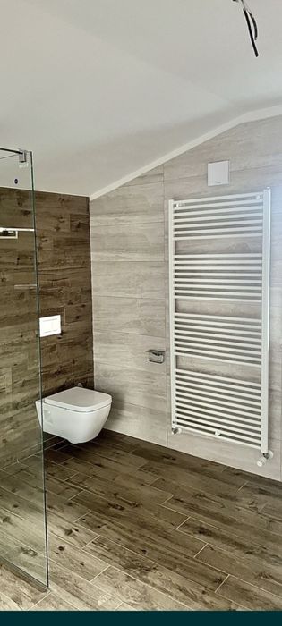 Execut lucrări interioare și exterioare