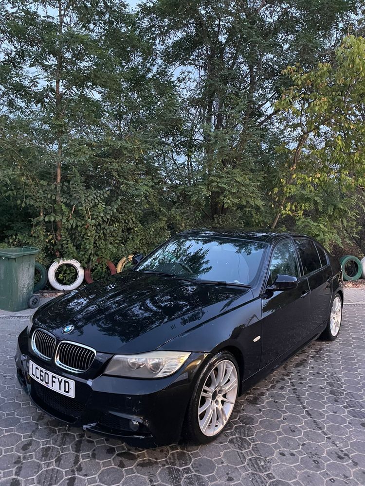 Dezmembrez bmw e90 facelift M pachet
