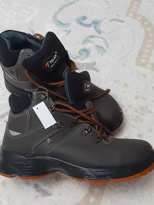 Новые спецодежды , спец обувь