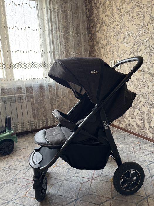 Продам детскую коляску