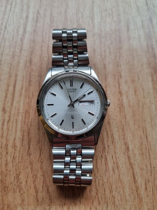 Ceas Citizen quartz data ziua
