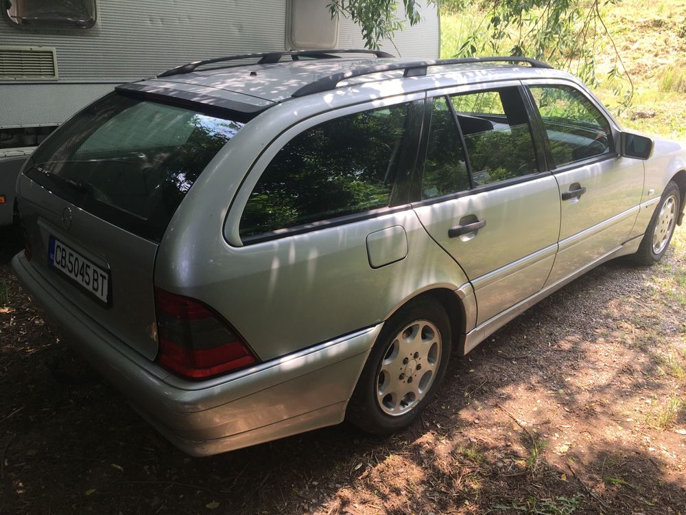 Mercedes 202 c класа sport V6,240