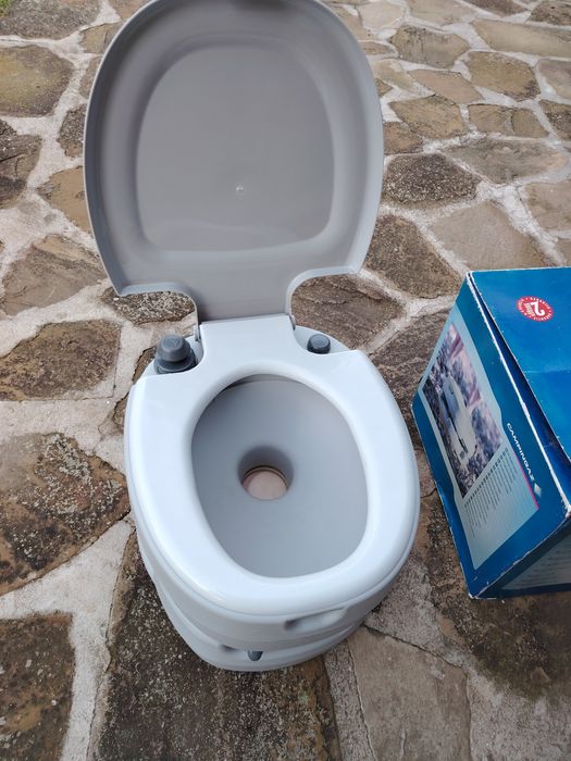 Туристическа тоалетна