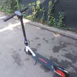 Trotineta electrica APRILIA.