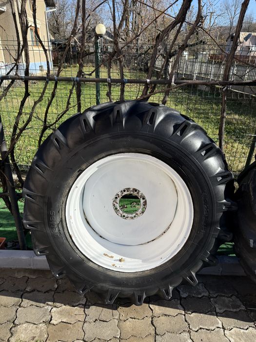 Roti tractor 14.9 28