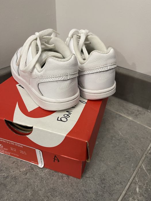 Детски кецове бели Nike
