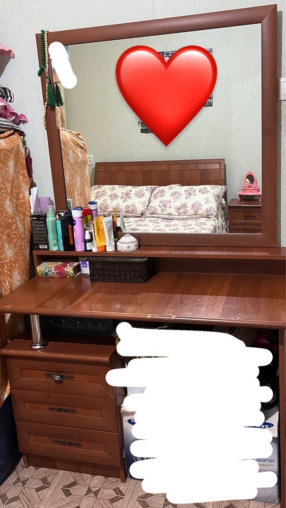 Спальный гарнитур