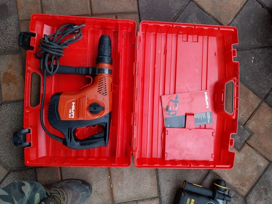 Rotopercutor HILTI TE  50 ca nou