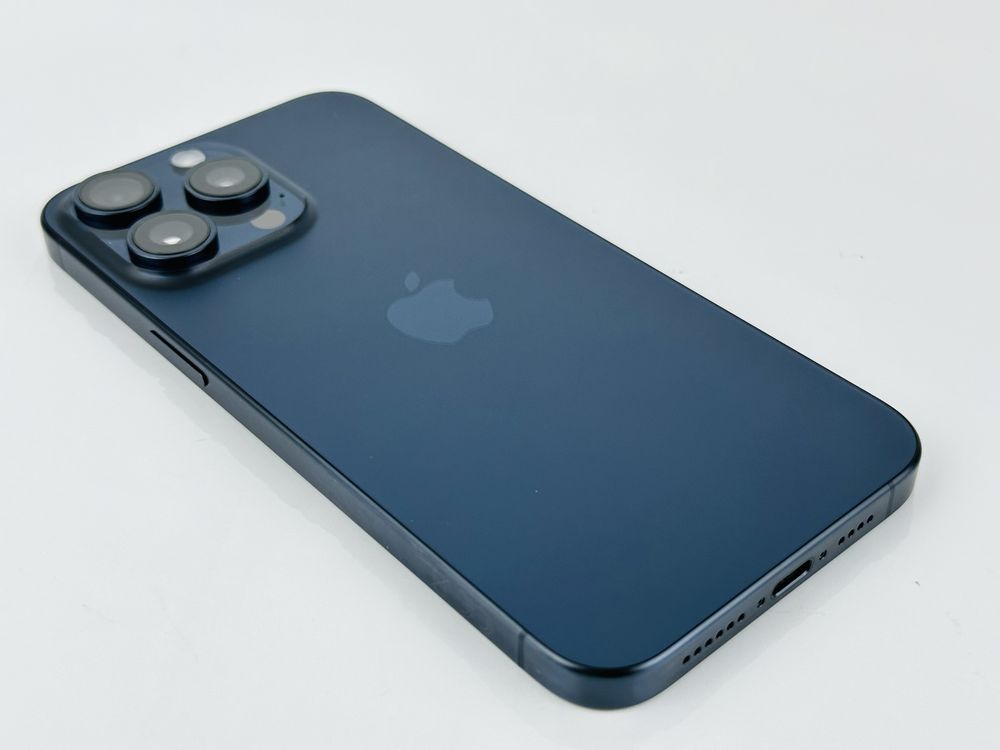 Apple iPhone 15 Pro 128GB Blue Titanium Перфектен! Гаранция!