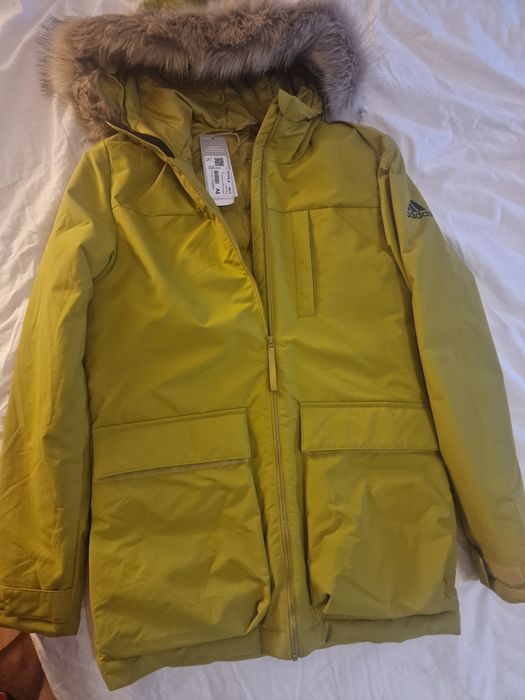 Vând Geacă Adidas Utilitas Parka marime S si XS