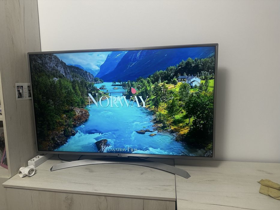 Televizor LG smart 49”