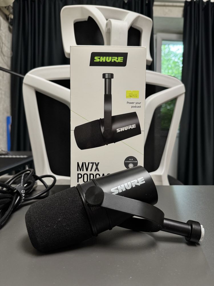 Shure MV7X — микрофон