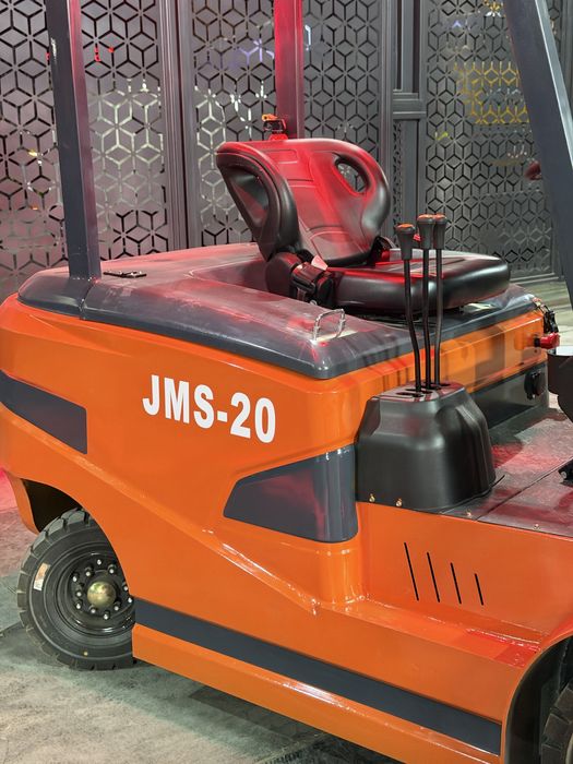JMS Авто кара EV 2000 kg