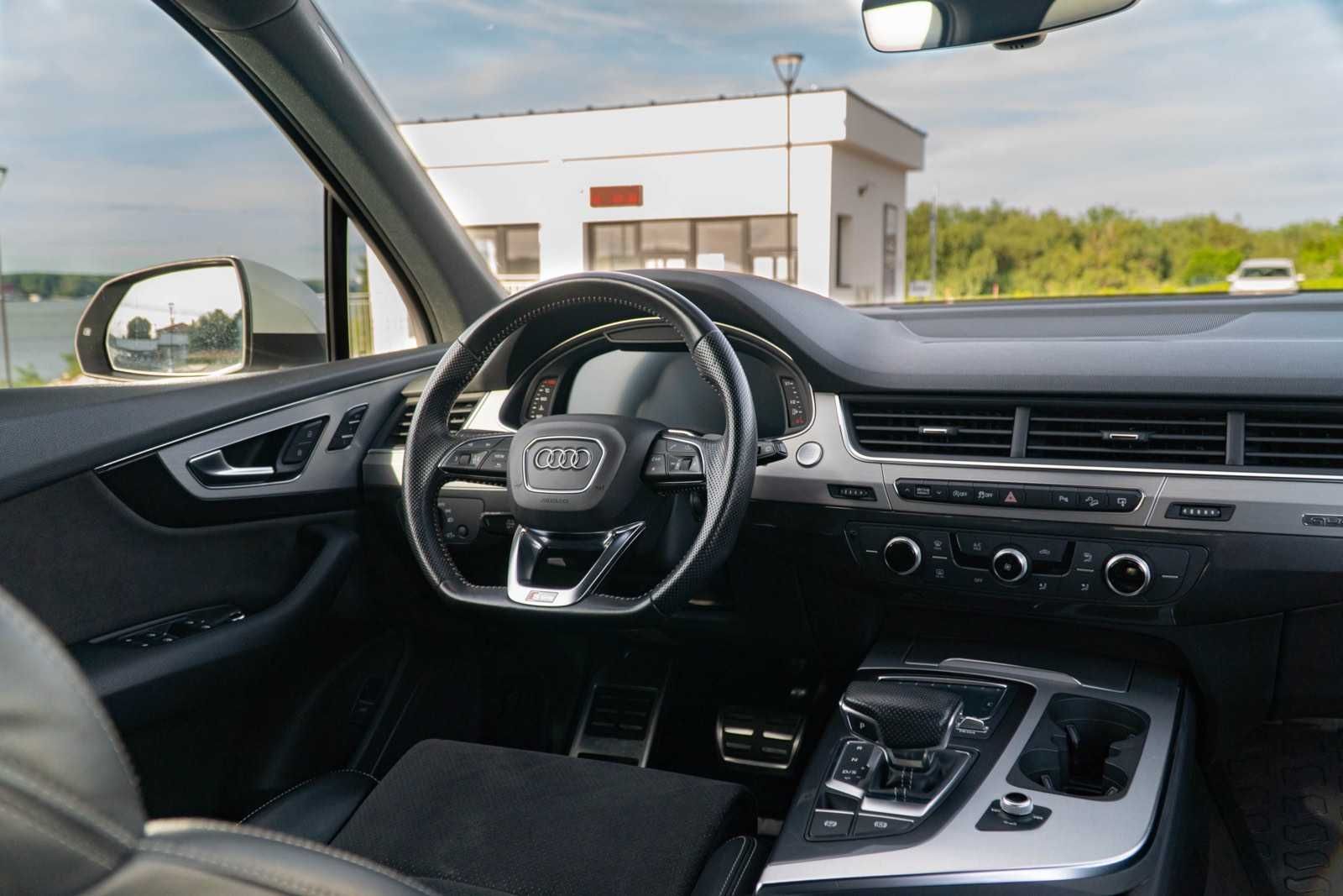 Audi Q7 3.0/ S -Line