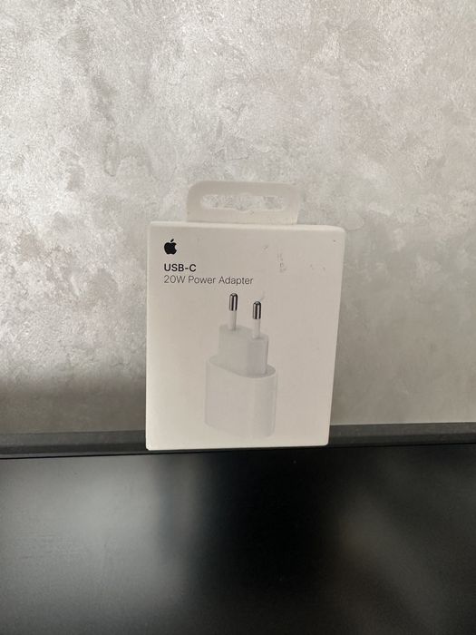 Оригинальный адаптер Apple (iPhone зарядка)