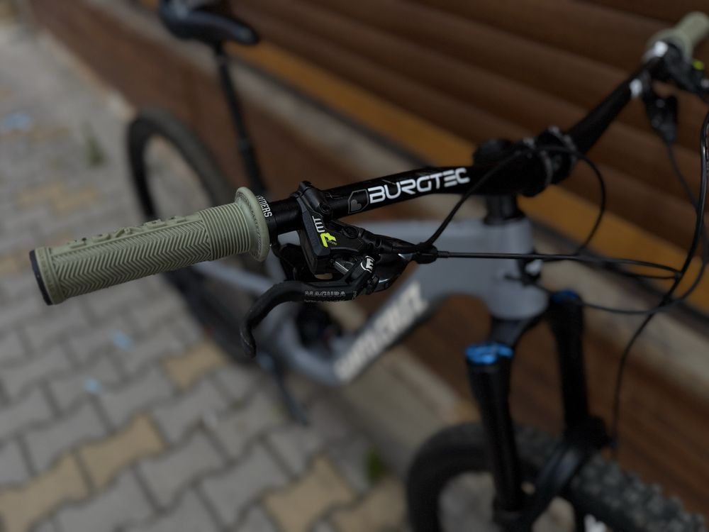 2022 Santa Cruz Hightower C Carbon 29" МТБ велосипед